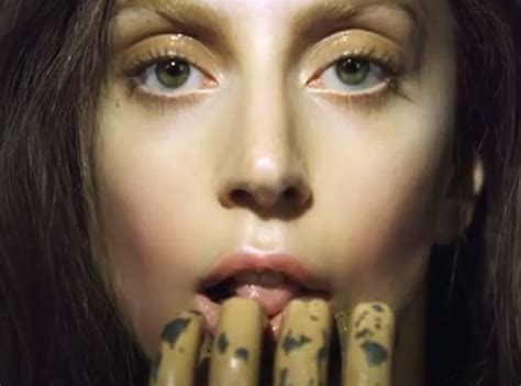 Lady Gaga Goes Naked For V Magazine While Artpop Footage Leaks To The Web—watch The Clip E