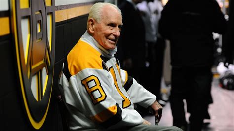 Milt Schmidt Bruins Legend Dies At 98