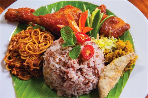 Selepas tular video dymm sultan johor berkenan memasak nasi goreng yang mendapat perhatian netizen. INDULGE IN LOCAL BAZAAR FAVOURITES THIS RAMADAN AT TEH ...