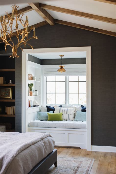 Mastery Bedroom Reading Nook Windowseat With Images Bedroom