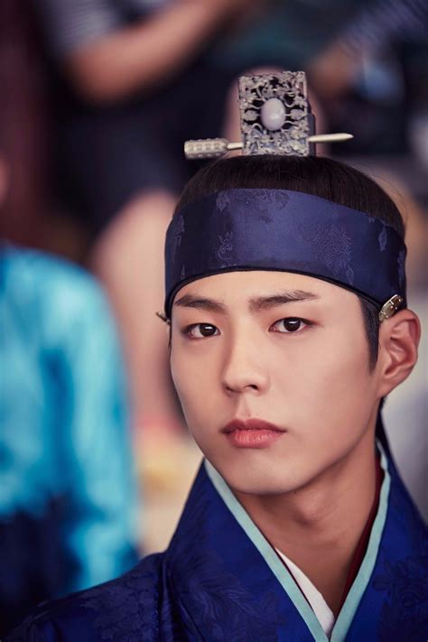 He gained acclaim for his diverse range of television drama roles such as a psychopathic lawyer in 'hello monster', a genius go player in 'reply 1988' a joseon crown prince in 'love in the moonlight', and a. Park Bo-gum Android/iPhone Wallpaper #66956 - Asiachan ...