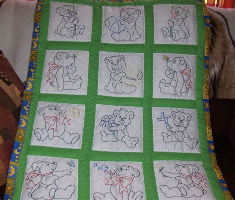 1 Jack Dempsey Baby Bears Stamped Embroidery Nursery Quilt Blocks