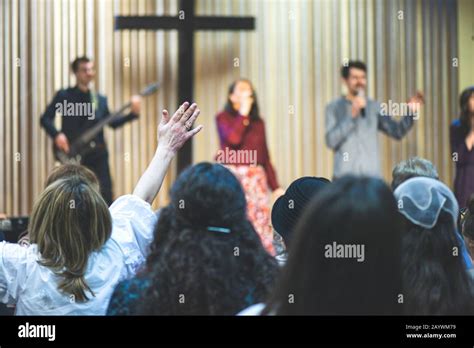 Adorando a jesus fotografías e imágenes de alta resolución - Alamy