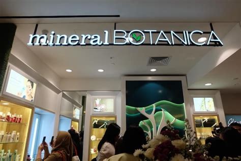 Check spelling or type a new query. Mineral Botanica Membuka Toko Pertamanya di Plaza ...