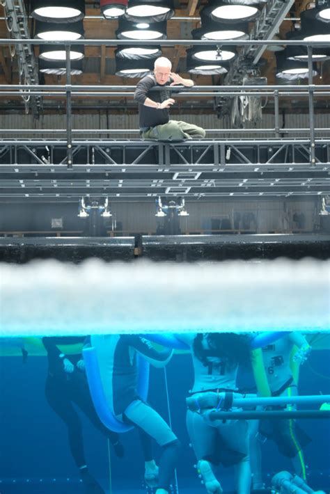 Avatar 2 Set Photos Show Underwater Filming – Appocalypse