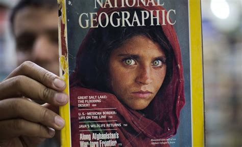 The Story Behind Steve Mccurry S Iconic Afghan Girl And How He Found