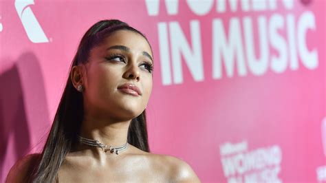 Most recently, she reportedly donated the profits from her atlanta tour date to planned parenthood. Ariana Grande Dollars - Ariana Grande Songs