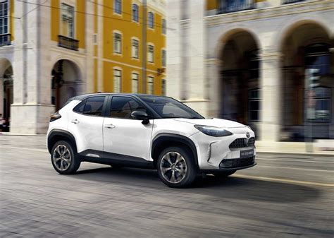 Toyota Yaris Cross Le Nouveau Suv Hybride Urbain Annonce Ses Tarifs