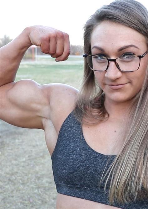 Pin By Yolanda Patterson On Health Body Building Women Muscle Women Female Biceps
