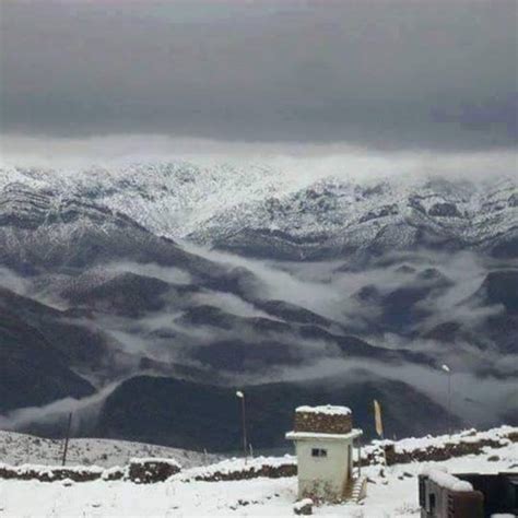 HAKKARİ DAĞ VE KOMANDO TUGAYI HELİKOPTER PİSTİ Hakkari de Yürüyüş Parkuru