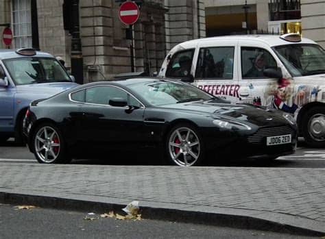 2006 Aston Martin Vantage 2-Door Coupe V8 Manual