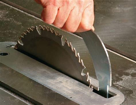 This is a blade guard i built for my table saw a few years ago. Diy Tablesaw Blade Guard : Table Saw Shearer Technology Education : Watch as i create a floating ...