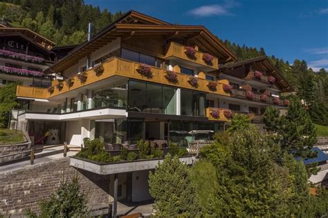 Hotel Garnì Gardena Appartments Santa Cristina In Val Gardena