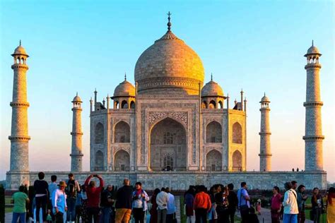 Anjeli Thokchom The Top 10 Famous Monuments To Visit In India