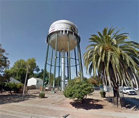 Photo ok flowers shed, stockton, san joaquin county, california, united states. Stockton Water Tower - Stockton, CA - Water Towers on ...