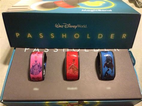 has anyone decorated their magic bands please show us the pictures page 57 the dis