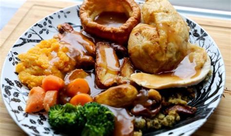 Classic Sunday Roast Unveiled As The Nations Favourite Meal Express