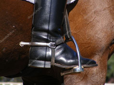 espuela y botas de equitación — foto de stock 5460512 — depositphotos