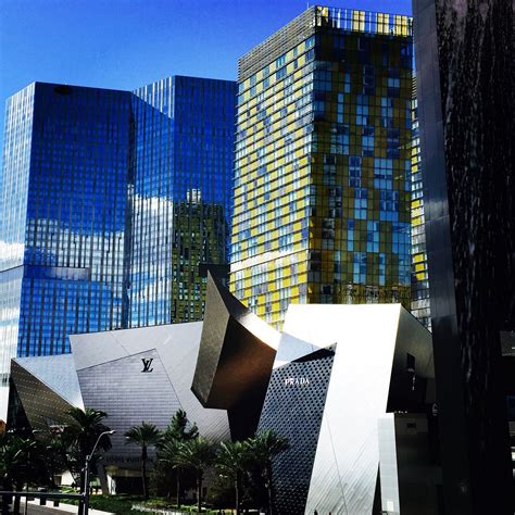 Louis Vuitton Stores Open In Las Vegas Iqs Executive