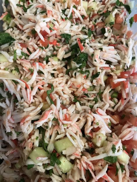 It's so easy to make in only 10 minutes! Tostadas de jaiba (imitation crab | Imitation crab salad ...