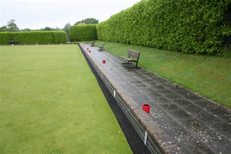 Maintenance Of Bowling Green Edges Pitchcare