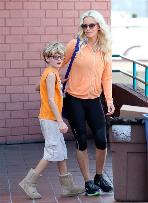 Jenny Mccarthys Sons Autism — She Responds To Report He Never Had
