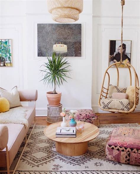 6 Boho Living Room Spaces That Will Wow You This Fall Chique