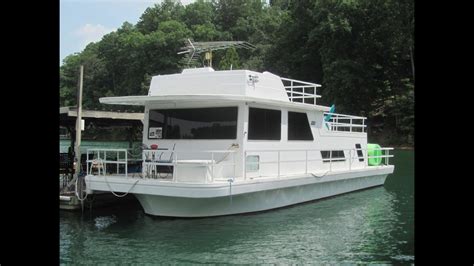 Dale hollow lake houseboat rentals and vacations departing from eagle cove resort, east point marina, star point resort and sunset marina. House Boats For Sale On Dale Hollow Lake : Holly Creek ...