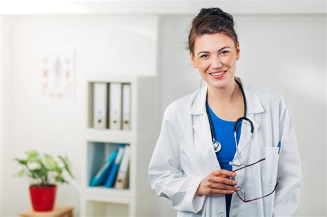 Differences Between Medical Assistants vs. Physician Assistants