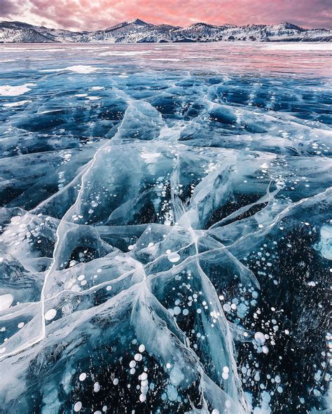 Stunning Photographs Of Frozen Baikal Lake In Russia Fubiz Media