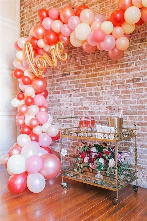 How To Create A Beautiful Balloon Wall In 5 Easy Steps Wedding