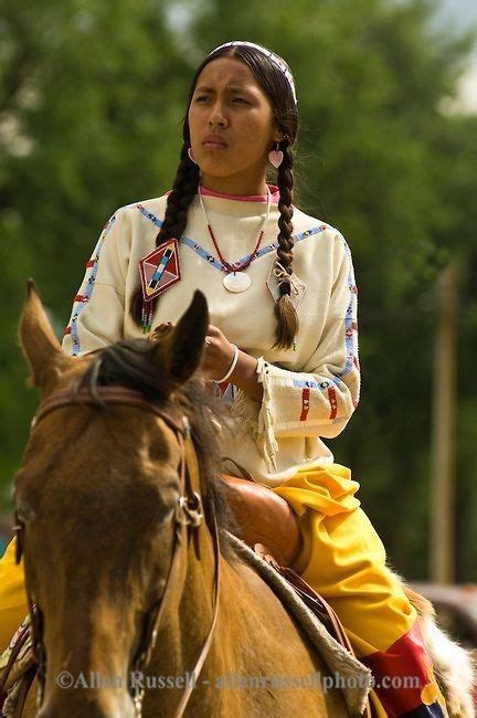 Pin By Harley666 On Les Indiens Du Monde Native American Women Native American Indians Crow