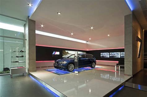 Maybe you would like to learn more about one of these? Autogermánica AG BMW Showroom by Eduardo De Castro ...