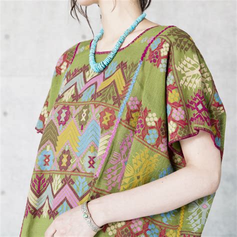 Pixiv is an illustration community service where you can post and enjoy creative work. メキシコアムスゴ族民族衣装 C