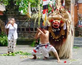 Der Barong Tanz Auf Bali In Batubulan Peterstravel