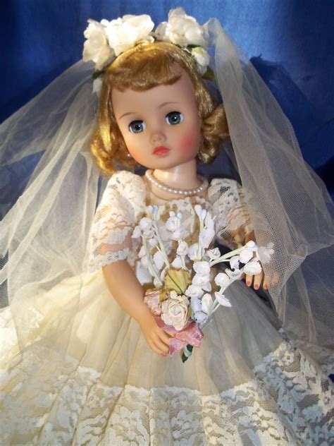 Gorgeous All Original Madame Alexander Elise Bride ~ I Have Elise In A Bride S Maid Dress S
