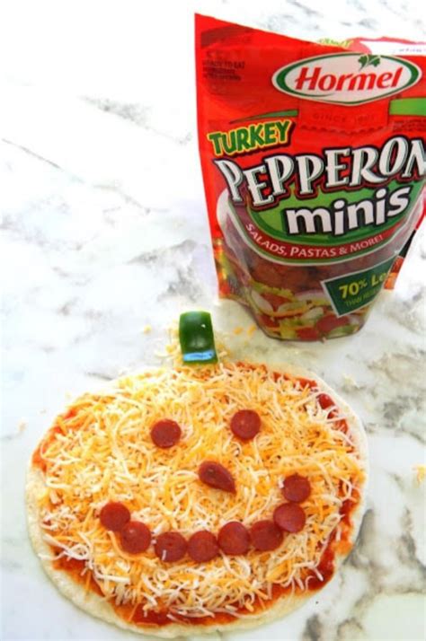 Easy To Make Pumpkin Shaped Pizza This Ole Mom