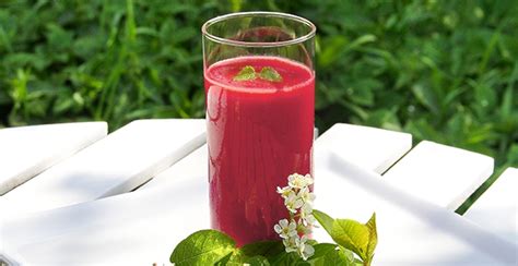 If you are looking for a fruit smoothie with almond milk, you'll love this recipe. Very Berry Almond Milk Smoothie- Healthy Smoothies