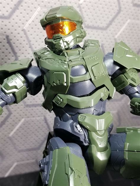 Sprukits Halo Master Chief Level 3 Figure Model Kit Green 35726 For