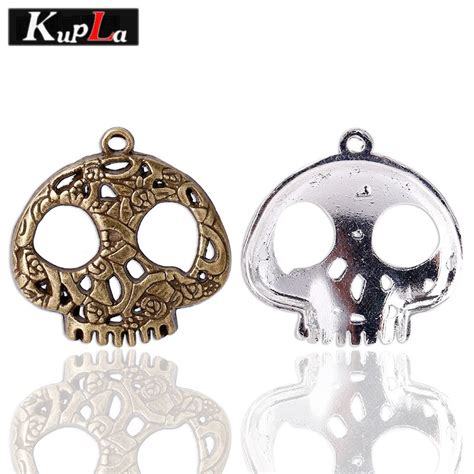 Kupla Retro Skull Charms Metal Fashion Vintage Hollow Skull Charms