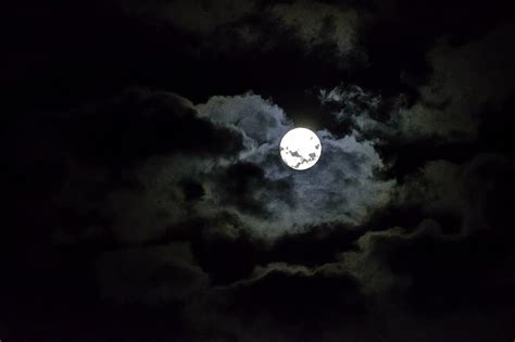 Moon Sky Night Clouds Atmosphere Mood Moonlight Night Sky Full
