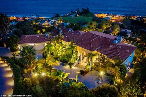Suge Knights Malibu Mansion Has Gone On Sale For 30m Daily Mail Online