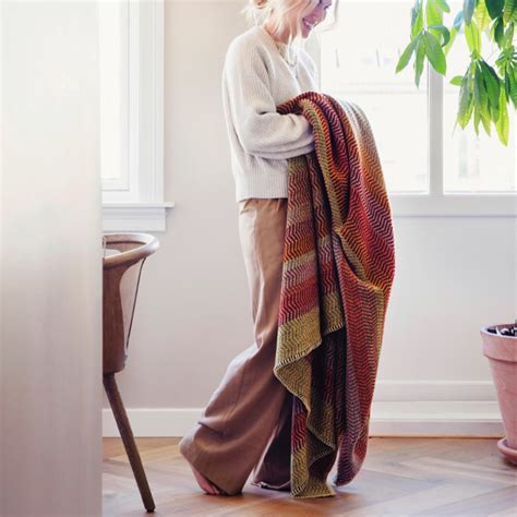 Roros Tweed Roros Tweed Fri Norwegian Wool Blanket Summer 53 X 79