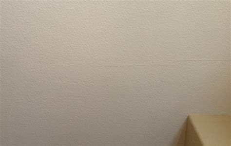 What causes hairline cracks in ceiling? Help with hairline cracks in ceiling/water leak? | DIYnot ...