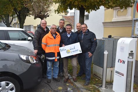 Die hügellandschaft rund um schrattenberg zieren verschiedenste gewächse mit üppiger blüte vom frühling bis spät in den herbst. e-mobilität: Schrattenberg lernt von Mistelbach - Mistelbach