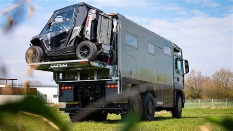 The Unicat Md56c Is The 6x6 Expedition Vehicle Of Your Dreams Mens Gear