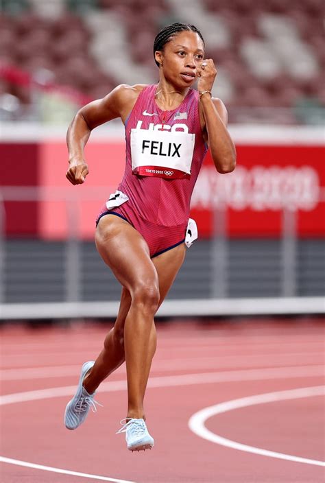 Allyson Felix Wins Bronze In The 400m At The 2021 Olympics Popsugar Fitness Uk Photo 2