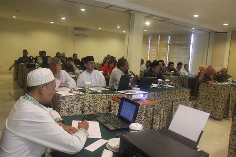Malam itu kami main sampai aku climax lagi. RAKER JIC SEKALIGUS KOORDINASI, INTEGRASI DAN SINKRONISASI ...