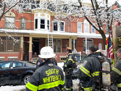 Fire Crews Quickly Knock Down 2 Alarm Blaze In Row Home