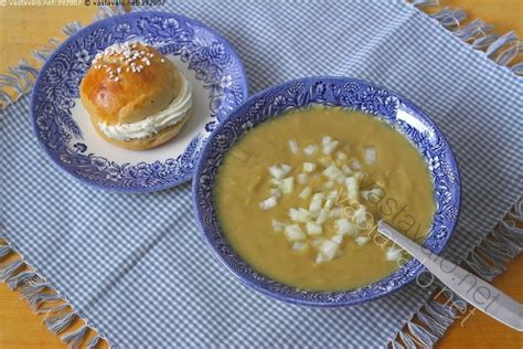 Laskiainen is a celebration with finnish origins, which includes both pagan and ecclesiastic traditions, and is often described as a the traditions of laskiainen consist largely of merrymaking and feasts. Kuva: Laskiaisen herkut - laskiainen hernekeitto ...